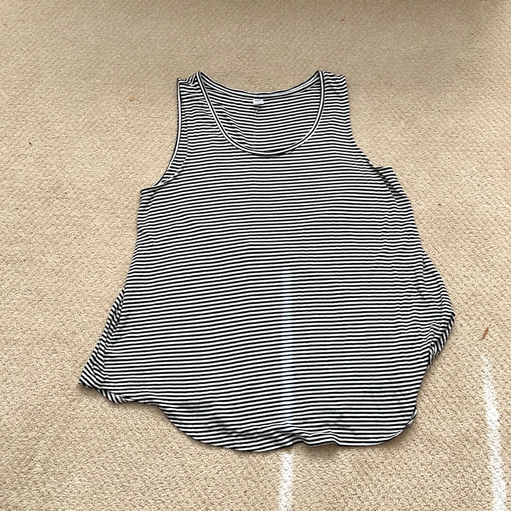 Women Old Navy luxe high neck scoop tank